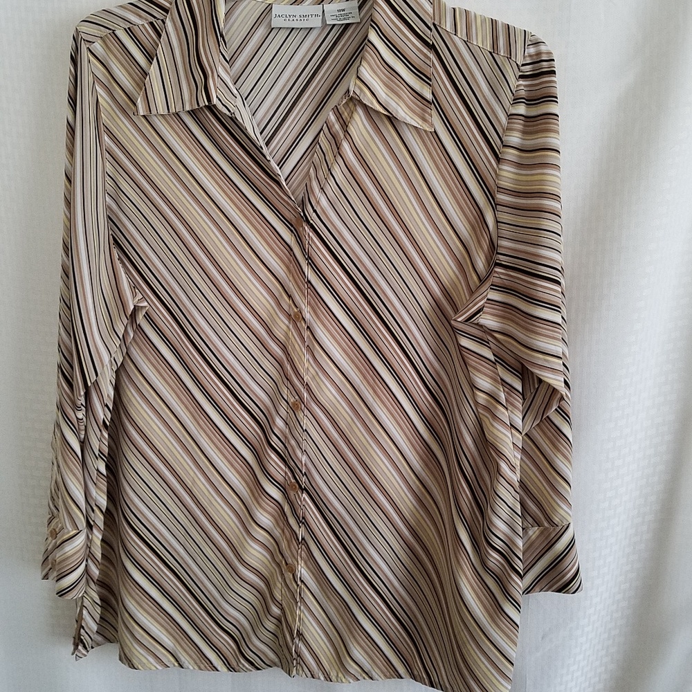Jaclyn Smith Classic Long Sleeves Button Front Blo